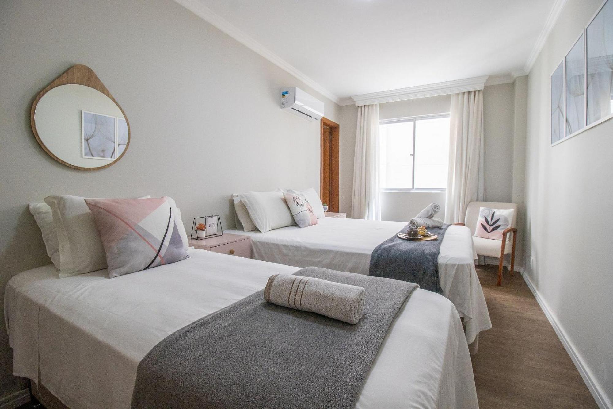 Scr64 - 2 Dorm Climatizados, Confortavel, Tv Smart Apartamento